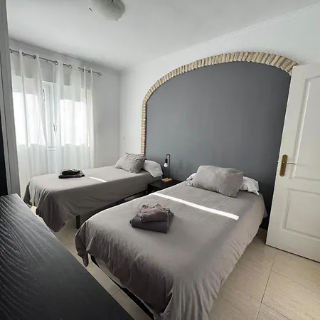 Aires De Regla, Living Sur